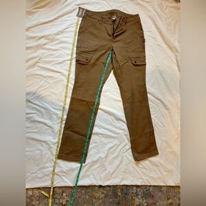 Duluth olive green  women’s cargo pants, size 12